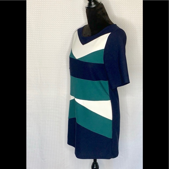 Springfield Short Sleeve Color Block Shift Dress - Picture 2 of 7
